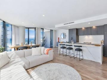 Luxury Coastal Living – Fully Furnished Pet Friendly...