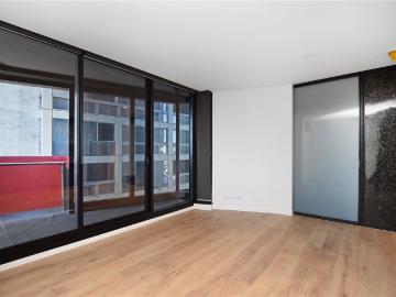 Manhattan: Stunning Two Bedroom Apartment in the Heart...