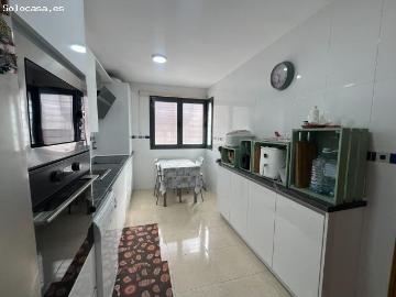 MAGNIFICO TRIPLEX ADOSADO, MUY LUMINOSO Y AMPLIO EN...
