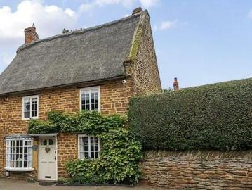 Main Road, Crick, 3 Bedroom Character