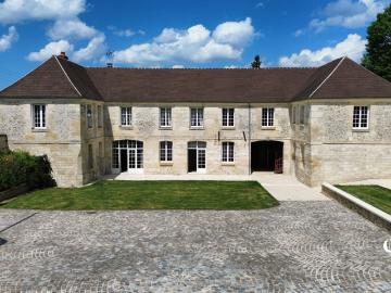 Maison 10 pièces 333 m²