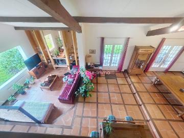 Maison 11 pièces 266 m²