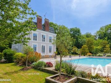 Maison 11 pièces 350 m²