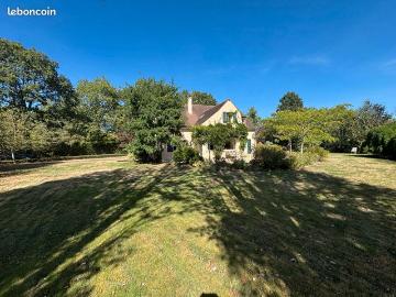 Maison 14 pièces 228 m²