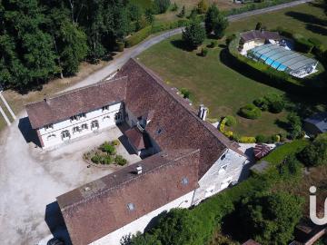 Maison 14 pièces 655 m²