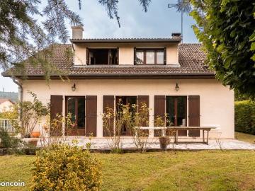 Maison 7 pièces 147 m²