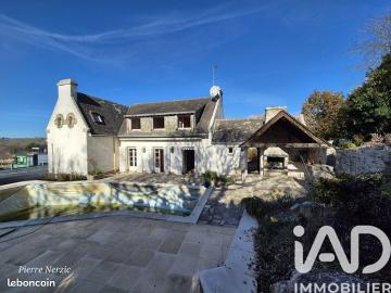 Maison 7 pièces 218 m²