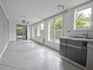 Maison 5 pièces, 140 m² à louer à Bruges 33520