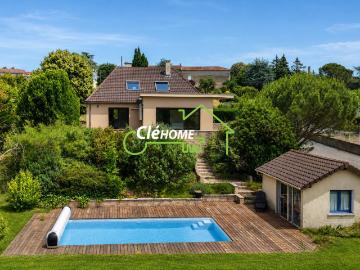 Maison 5 pièces 151 m²