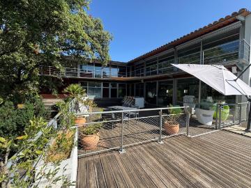 Maison 5 pièces 240 m²