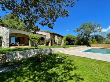 Maison de 191m2 à louer sur Tourrettes sur Loup