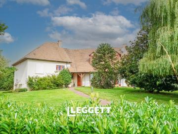 Maison 6 pièces 234 m²
