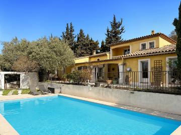 Maison 8 pièces 207 m²