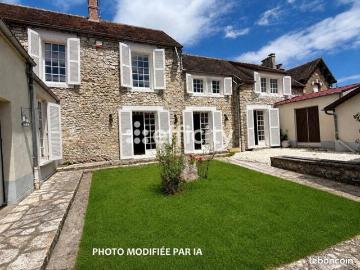 Maison 8 pièces 203 m²