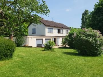 Maison 8 pièces 210 m²