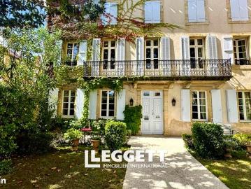 Maison 8 pièces 254 m²