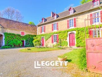 Maison 8 pièces 265 m²