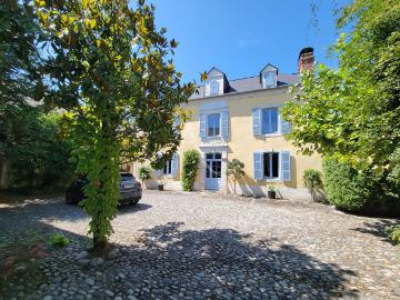 Maison 9 pièces 300 m²