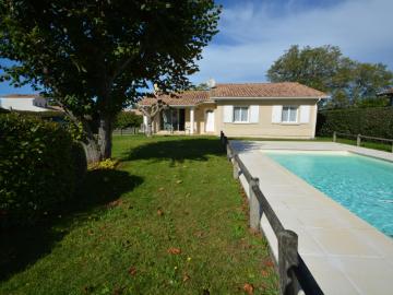 MAISON À VENDRE 5 PIÈCES PRINCIPALES + GARAGE ET PISCINE L