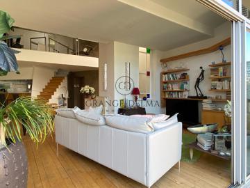 Maison à vendre en pierre avec studio au rdc garage...