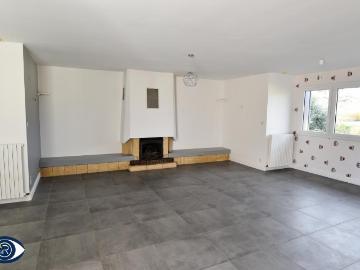 Maison à louer à Brée 53150
