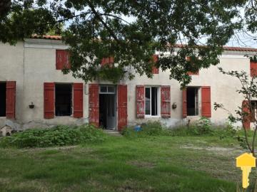 MAISON À RÉNOVER 62 M2 + GRENIER 100 M2, DÉPENDANCES, JARDIN