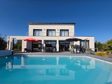 Maison avec jardin et terrasse