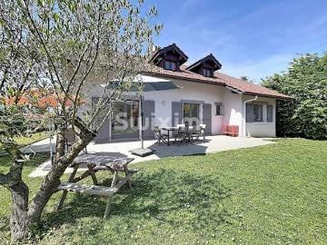 Maison avec jardin et terrasse