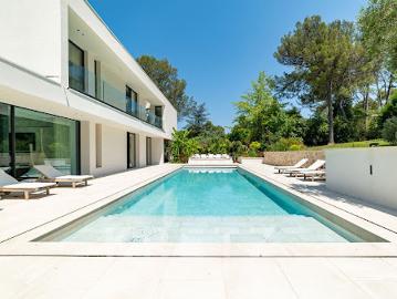 Maison avec piscine et terrasse
