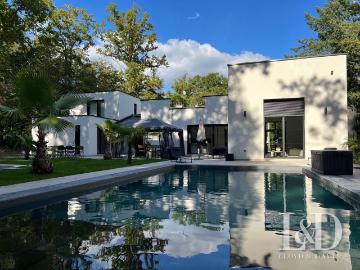 Maison de 12 pièces de luxe en vente à Roissy en France,...