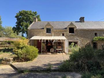 Maison de 14 pièces de luxe en vente à Ploemel, France