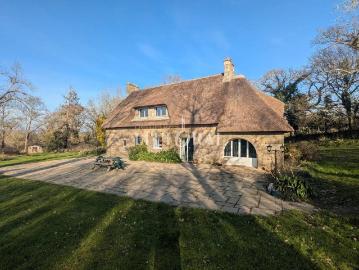 Maison de 4 chambres de luxe en vente à Logonna Daoulas,...