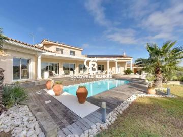 Maison de 4 chambres de luxe en vente à Perpignan, France