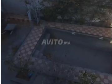 Maison de campagne semi finie avec piscine privée