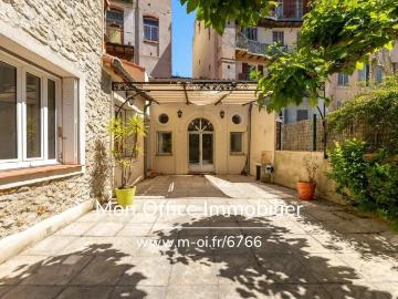 Maison de luxe de 6 pièces en vente à Marseille,...