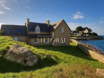 Maison de luxe en vente à Penvénan, France