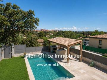 Maison de luxe de 107 pièces en vente à Aix en Provence,...
