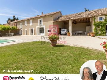 Maison de luxe de 10 pièces en vente à Jonquières, France