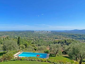 Maison de prestige de 3780 m2 en location Châteauneuf...
