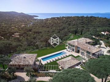 Maison de prestige en vente La Croix Valmer, Provence...