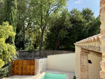 Maison de village de 145 m2 rénovée avec piscine
