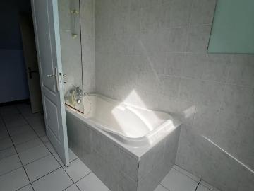 Maison en vente à Neuil, Centre Val de Loire, 159000€
