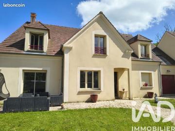 Maison familiale 8 pièces 173 m²