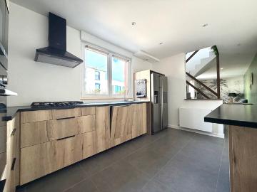 MAISON T3 MEUBLÉE LE GUELMEUR ST MARC 79.70 m²