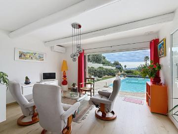 Maison T4 de 107 m² sans travaux,garage, vue mer et piscine