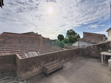 Maison vignerone et remise indépendante