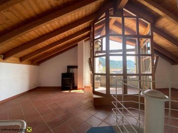 Maisonetten Dachterrassenwohnung inmitten der Haller...