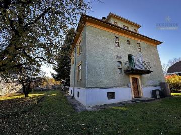 Historisches Stadthaus mit Potential und großem...