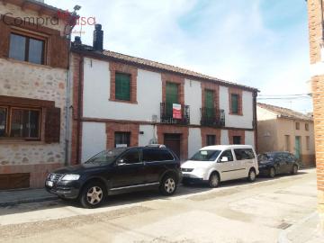 Masía en venta en Veganzones. VENTA DE CASA CON NAVE Y...