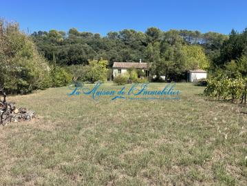 MASSANES, villa de plain F3 avec garage et terrasse sur 3465